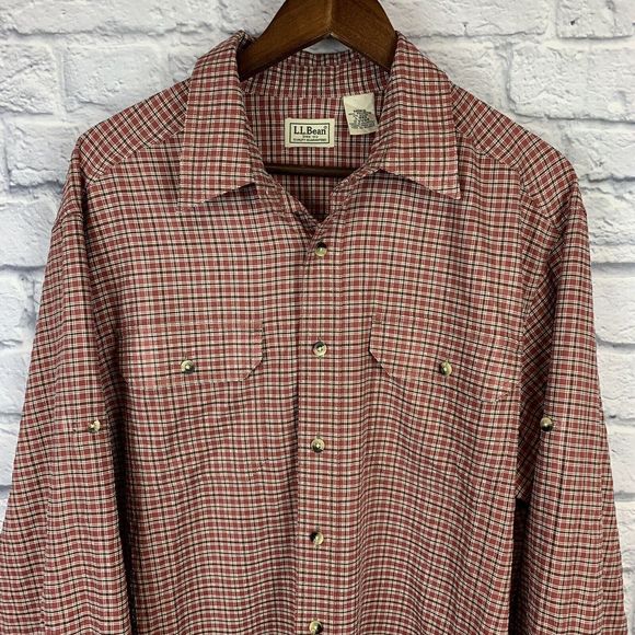 LL Bean Mens Button Tab Roll Up Long Sleeve Red Check Shirt Travel Hiking Large - Picture 4 of 10